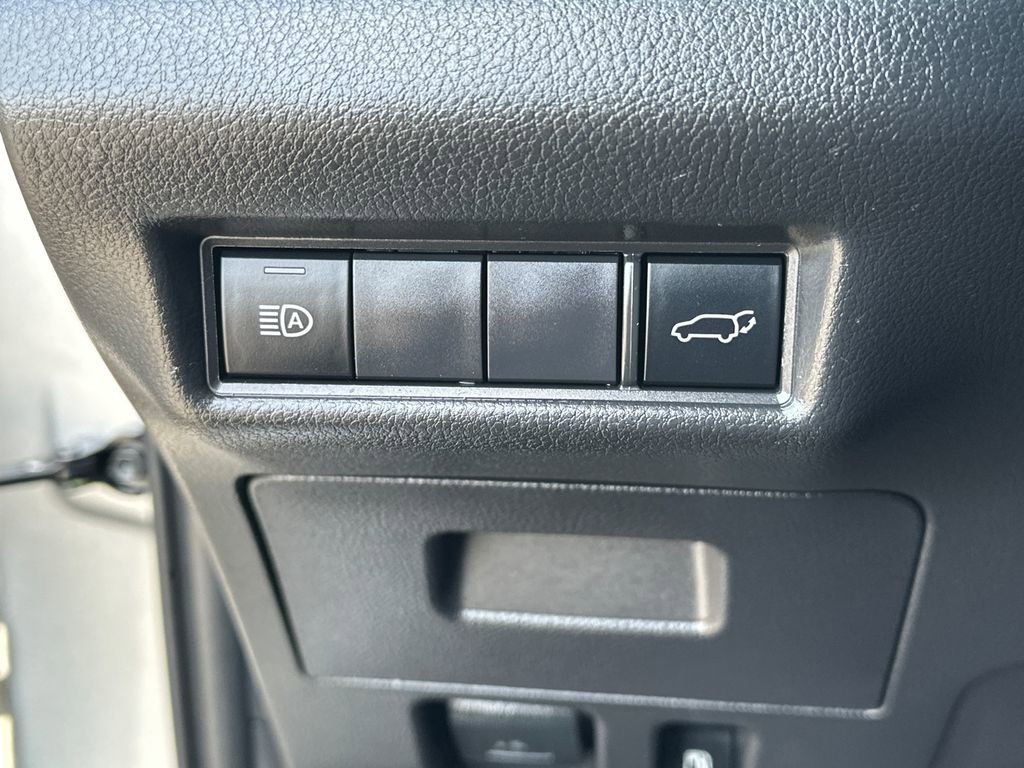 Used 2025 Toyota Grand Highlander XLE image 24