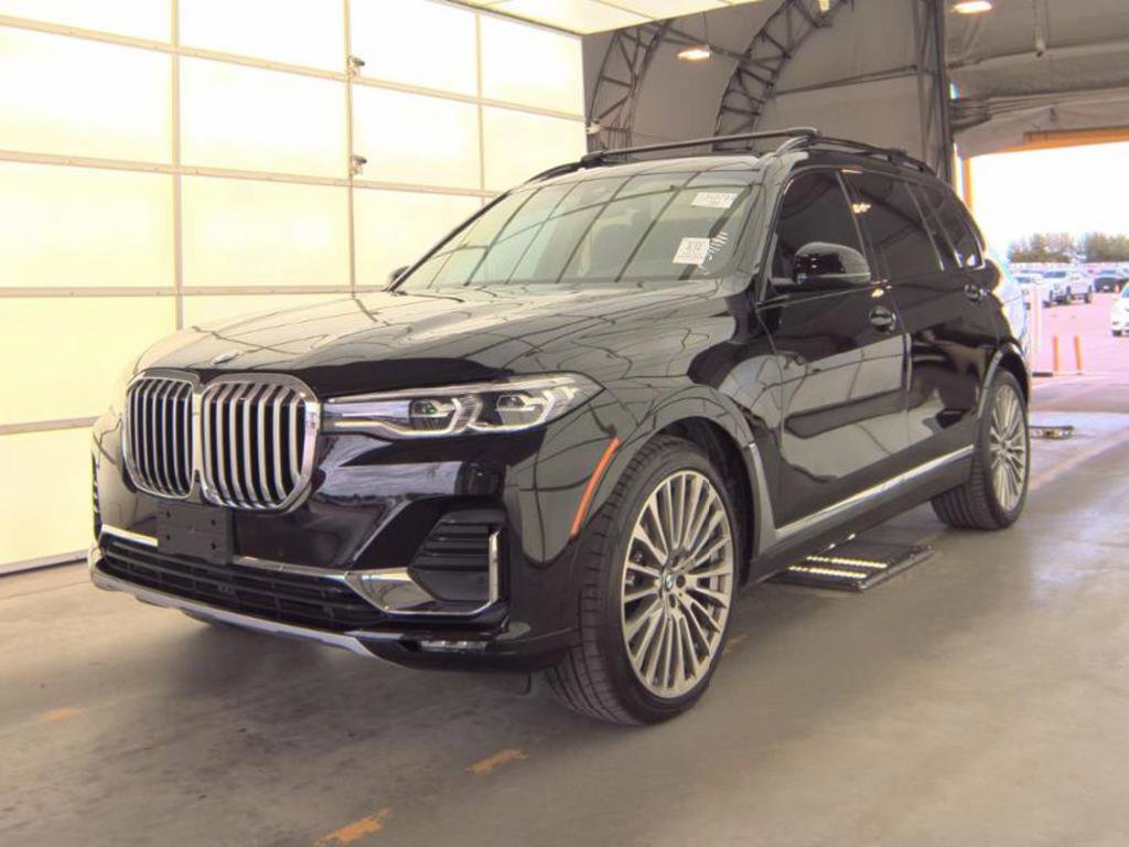 Used 2021 BMW X7 xDrive40i w/ Cold Weather Package image 1