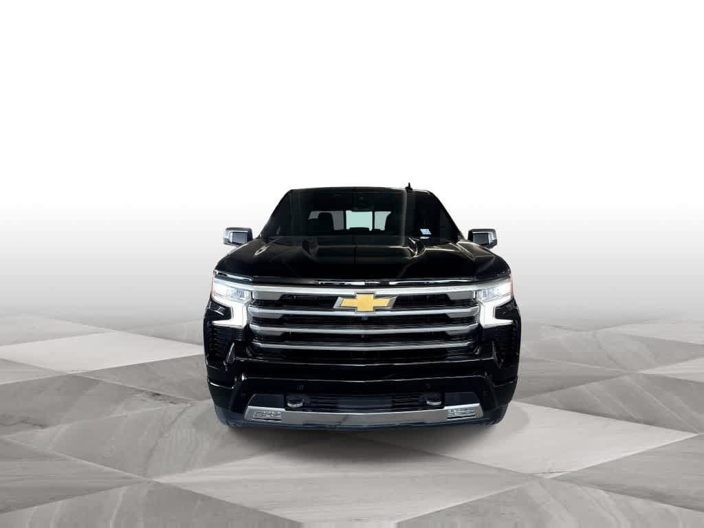 Used 2024 Chevrolet Silverado 1500 High Country w/ Technology Package RWD image 3