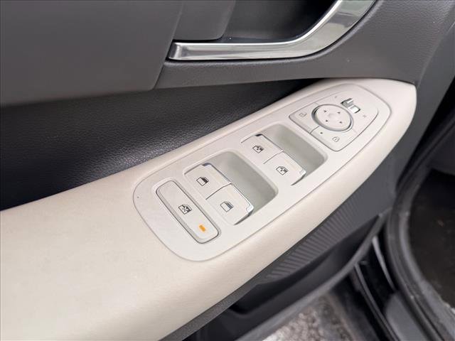 Used 2023 Hyundai Sonata SEL w/ Cargo Package image 14