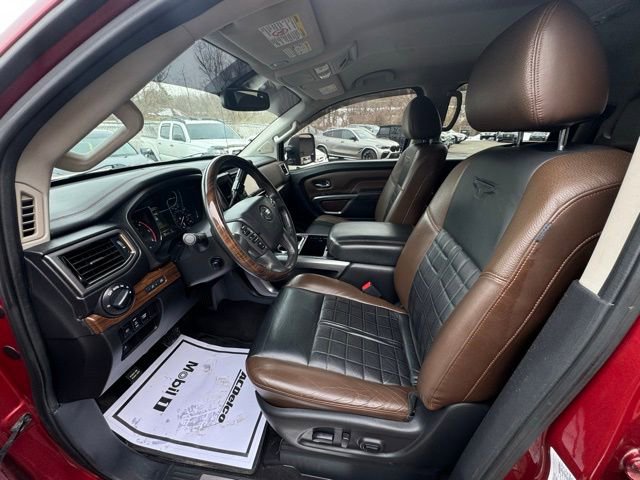 Used 2016 Nissan Titan PRO-4X image 10
