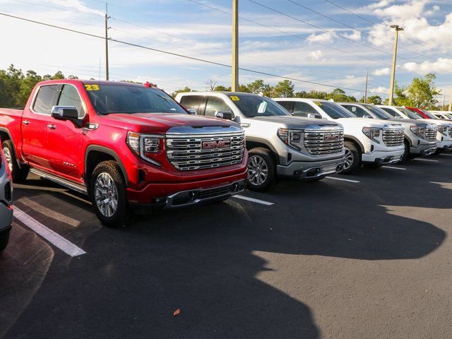 Used 2024 GMC Sierra 1500 AT4X image 6