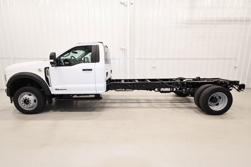 New 2026 Ford F550 4x4 Regular Cab Super Duty image 5