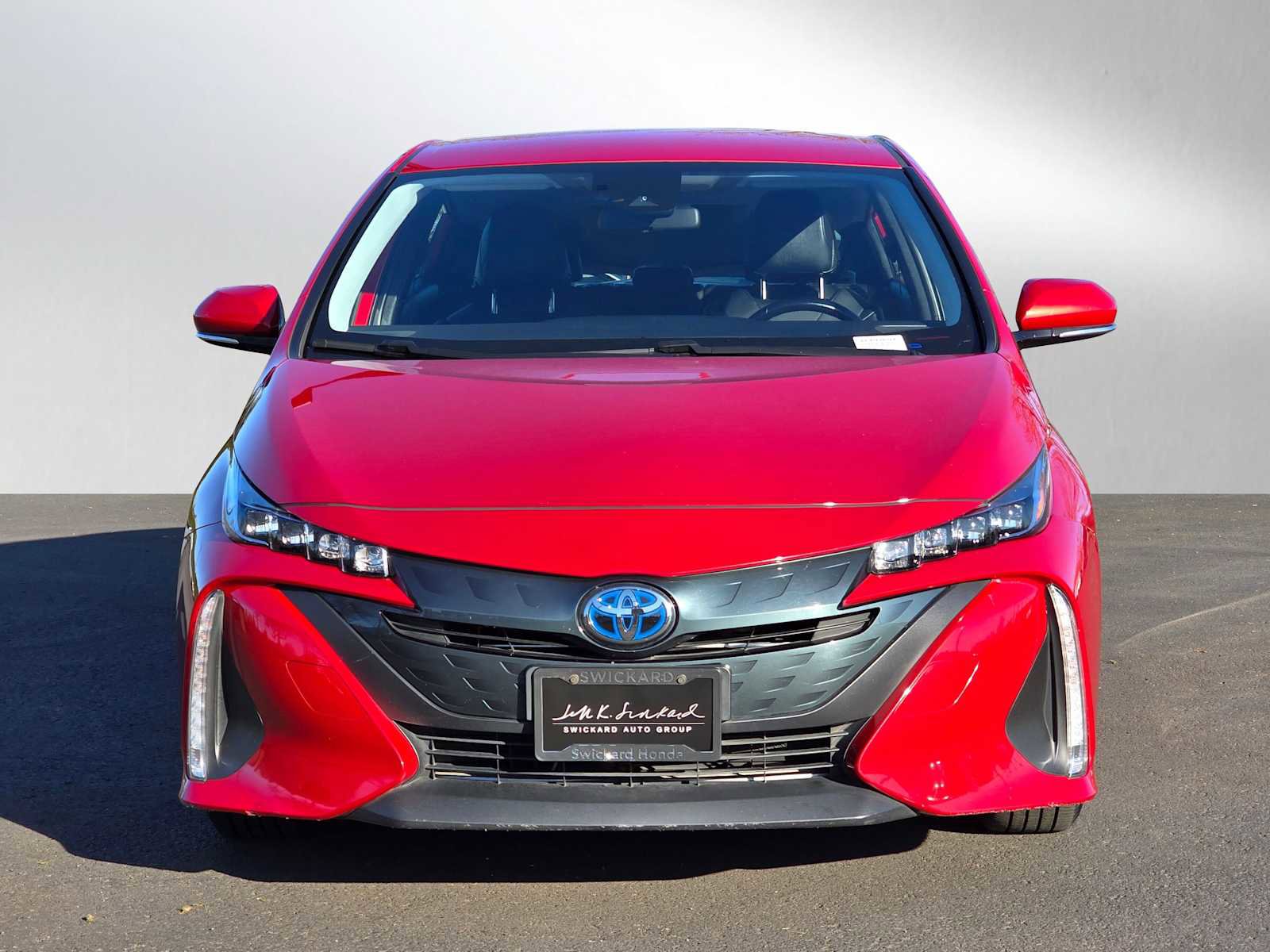 Used 2020 Toyota Prius Prime XLE image 8