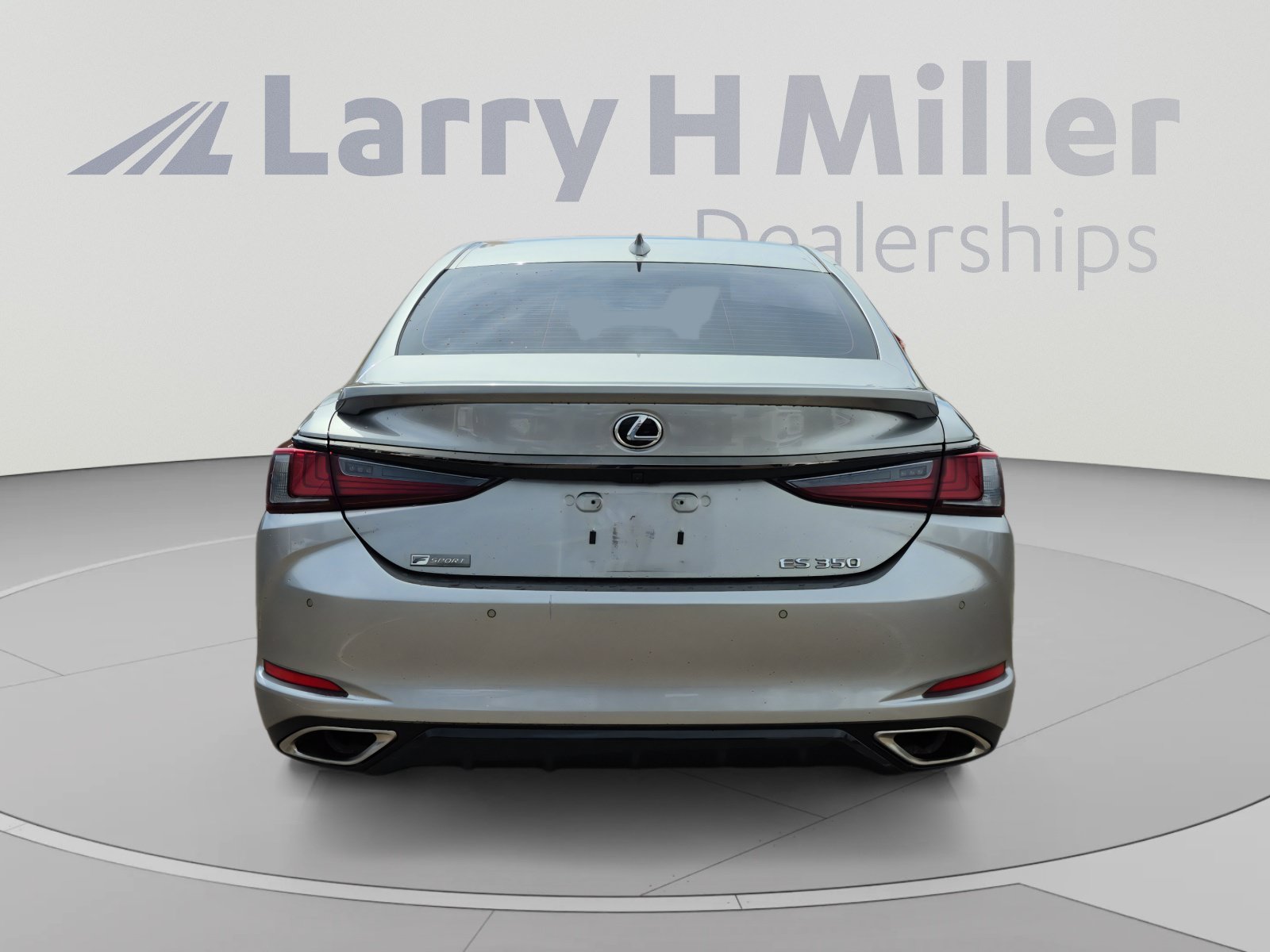 Used 2020 Lexus ES 350 F Sport w/ Accessory Package 2 FWD image 4