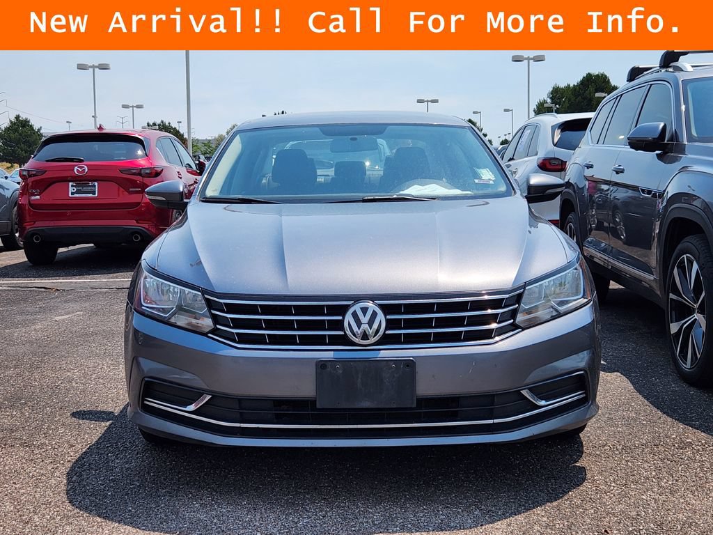 Used 2017 Volkswagen Passat 1.8T S FWD image 3
