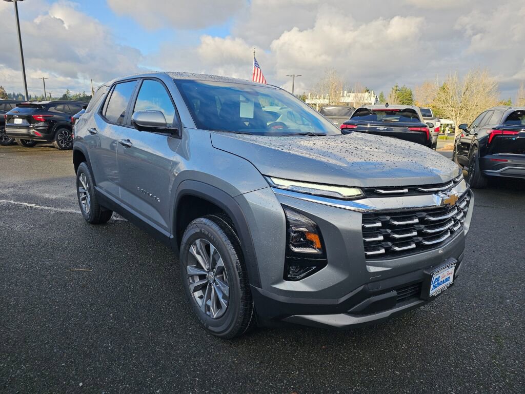 New 2026 Chevrolet Equinox LT w/ Safety and Technology Package image 3