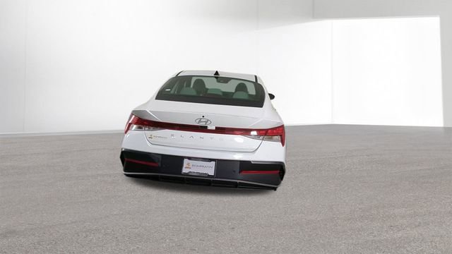 Used 2024 Hyundai Elantra Limited image 9