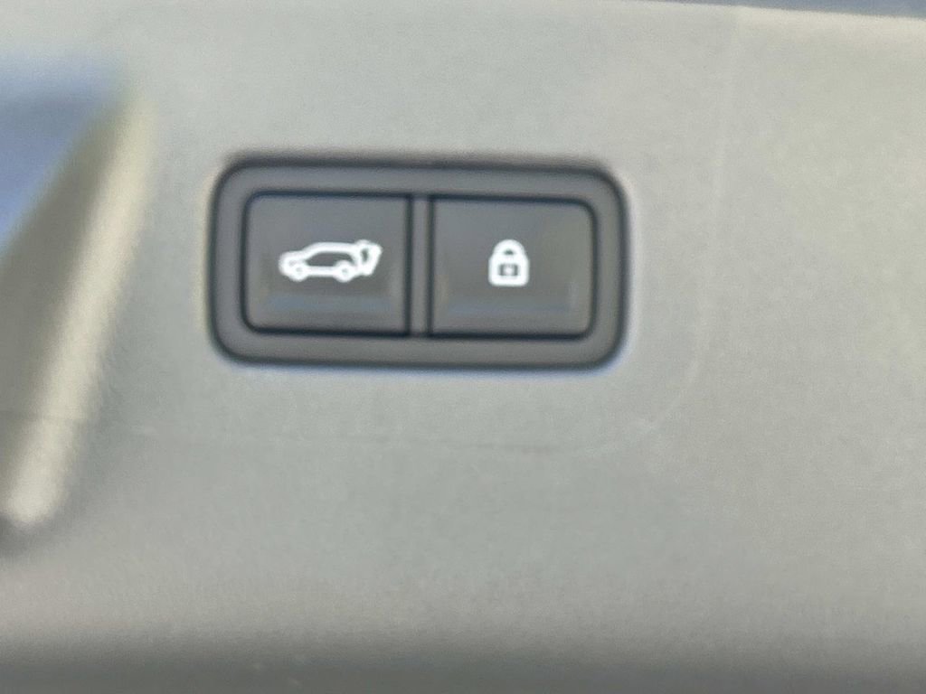 Certified 2025 Hyundai Santa Fe SEL image 13