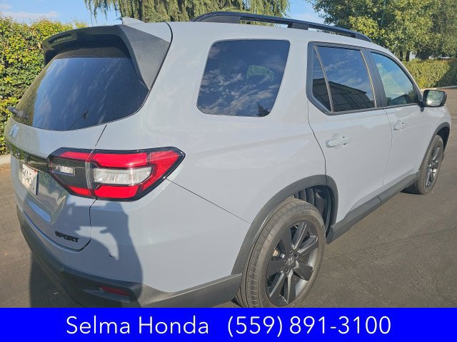 Certified 2024 Honda Pilot Sport image 8