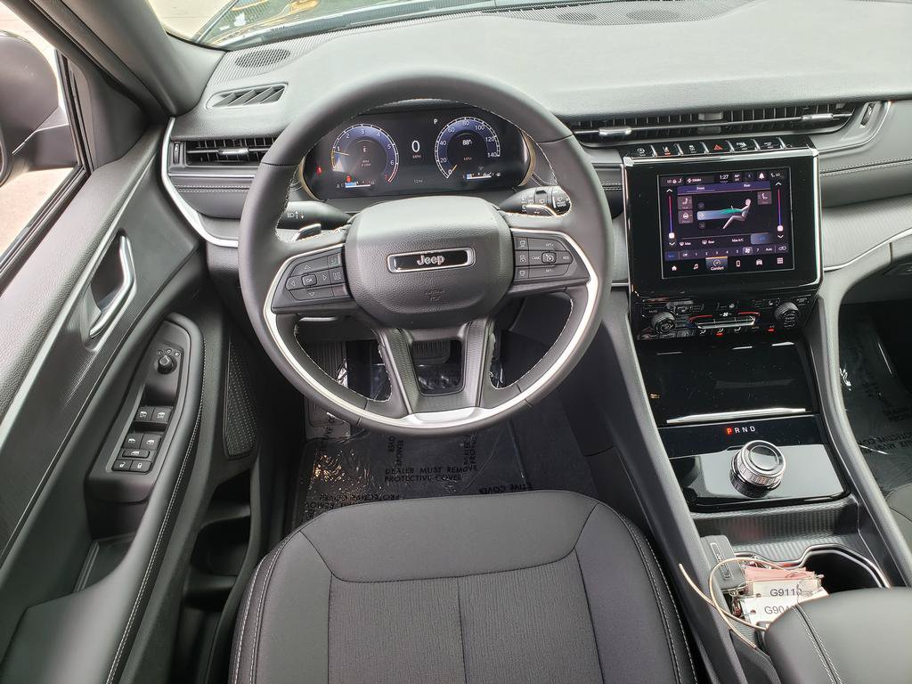 New 2026 Jeep Grand Cherokee L 4WD image 12