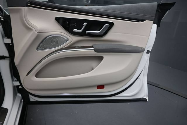 Certified 2022 Mercedes-Benz EQS 450+ Sedan image 31