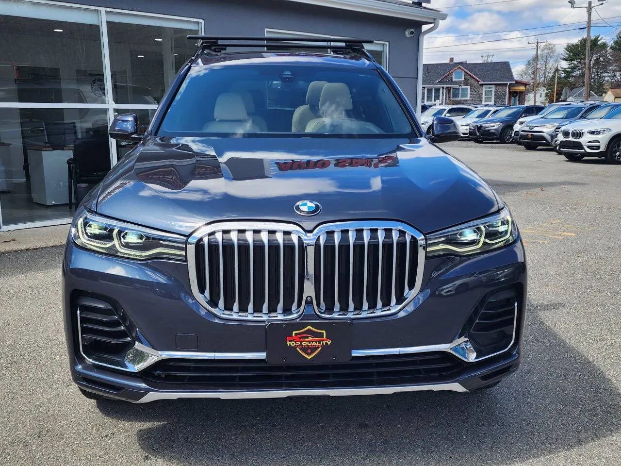 Used 2022 BMW X7 xDrive40i w/ Luxury Seating Package image 2