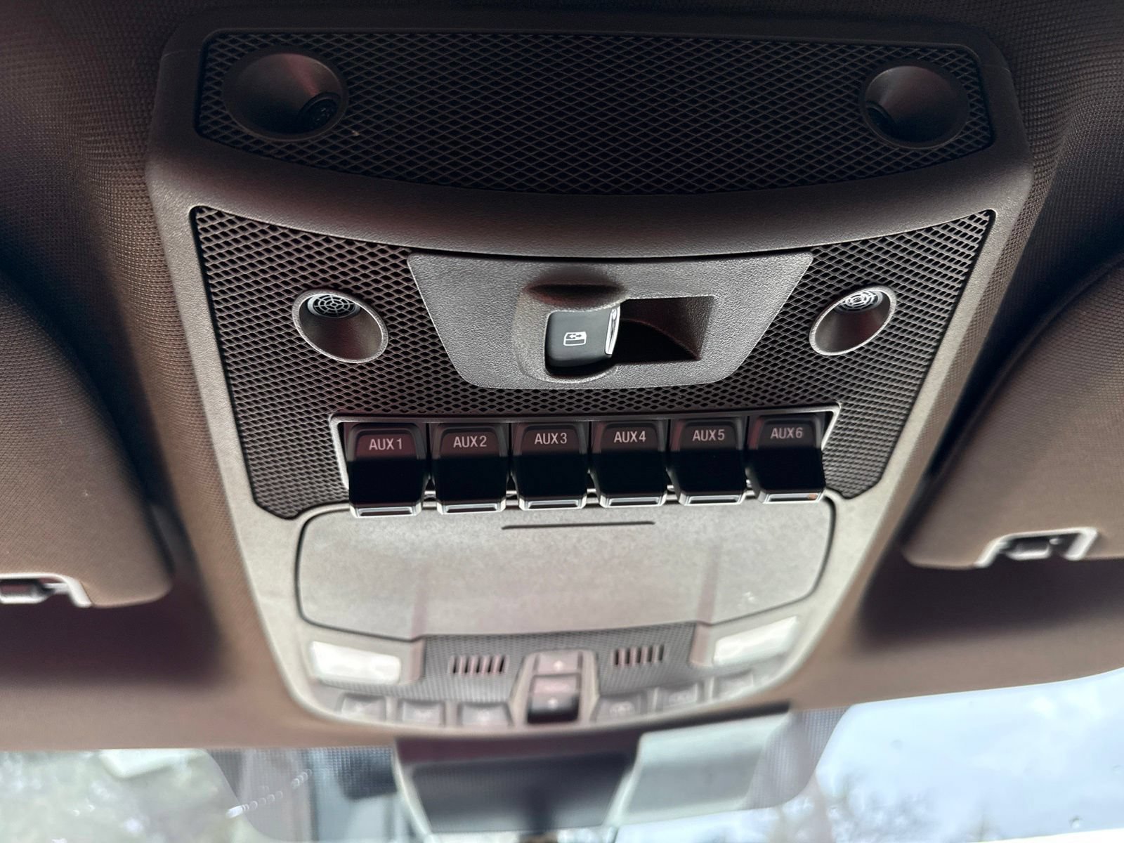 Used 2022 Ford F350 King Ranch w/ King Ranch Ultimate Package AWD/4WD image 19
