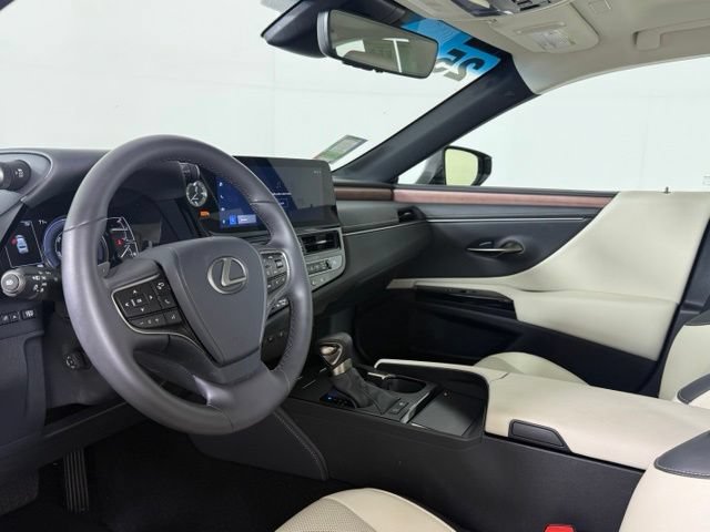 Certified 2025 Lexus ES 300h w/ Premium Package FWD image 4