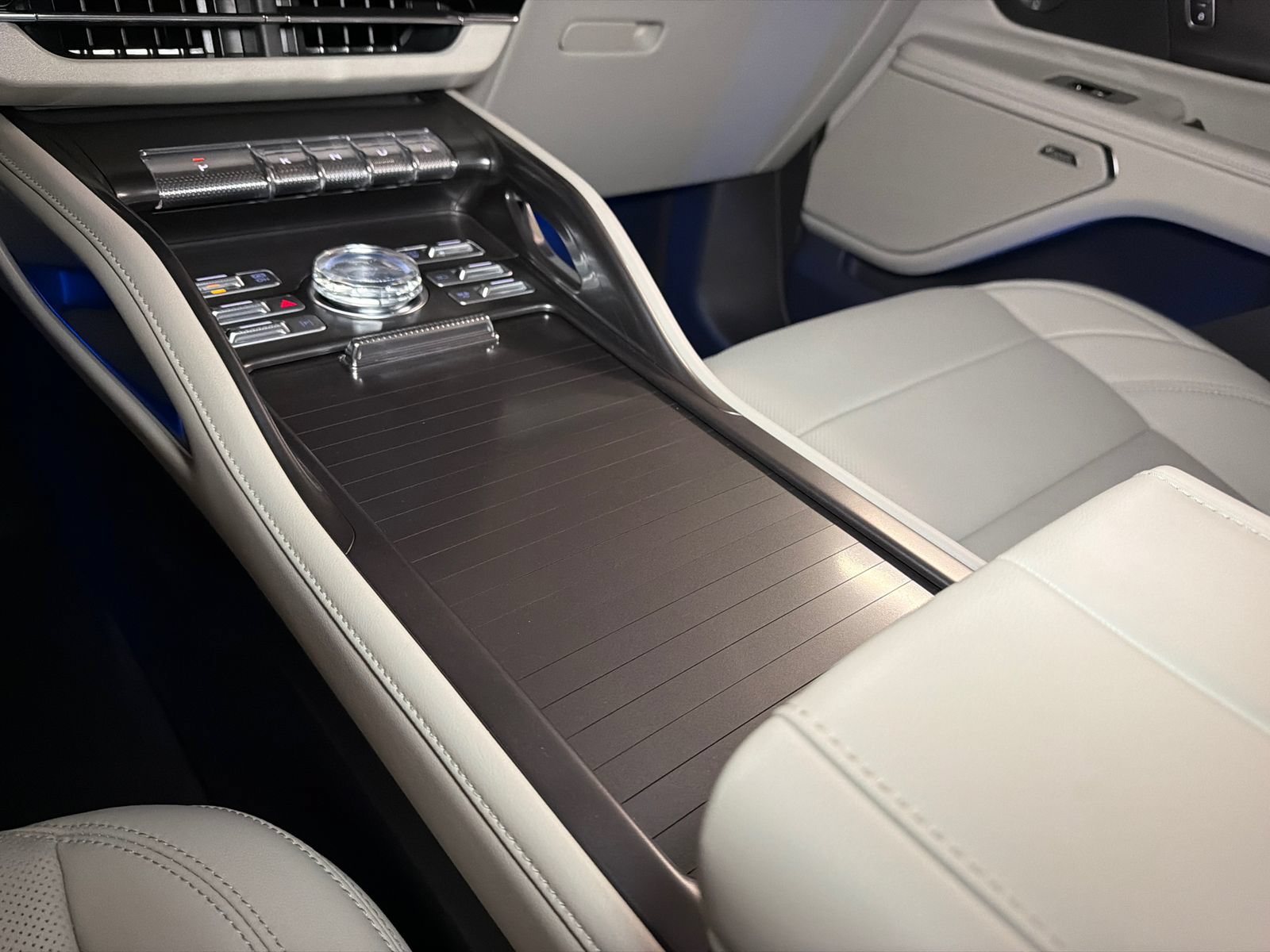 New 2026 Lincoln Nautilus Premier w/ Equipment Group 102A AWD/4WD image 30