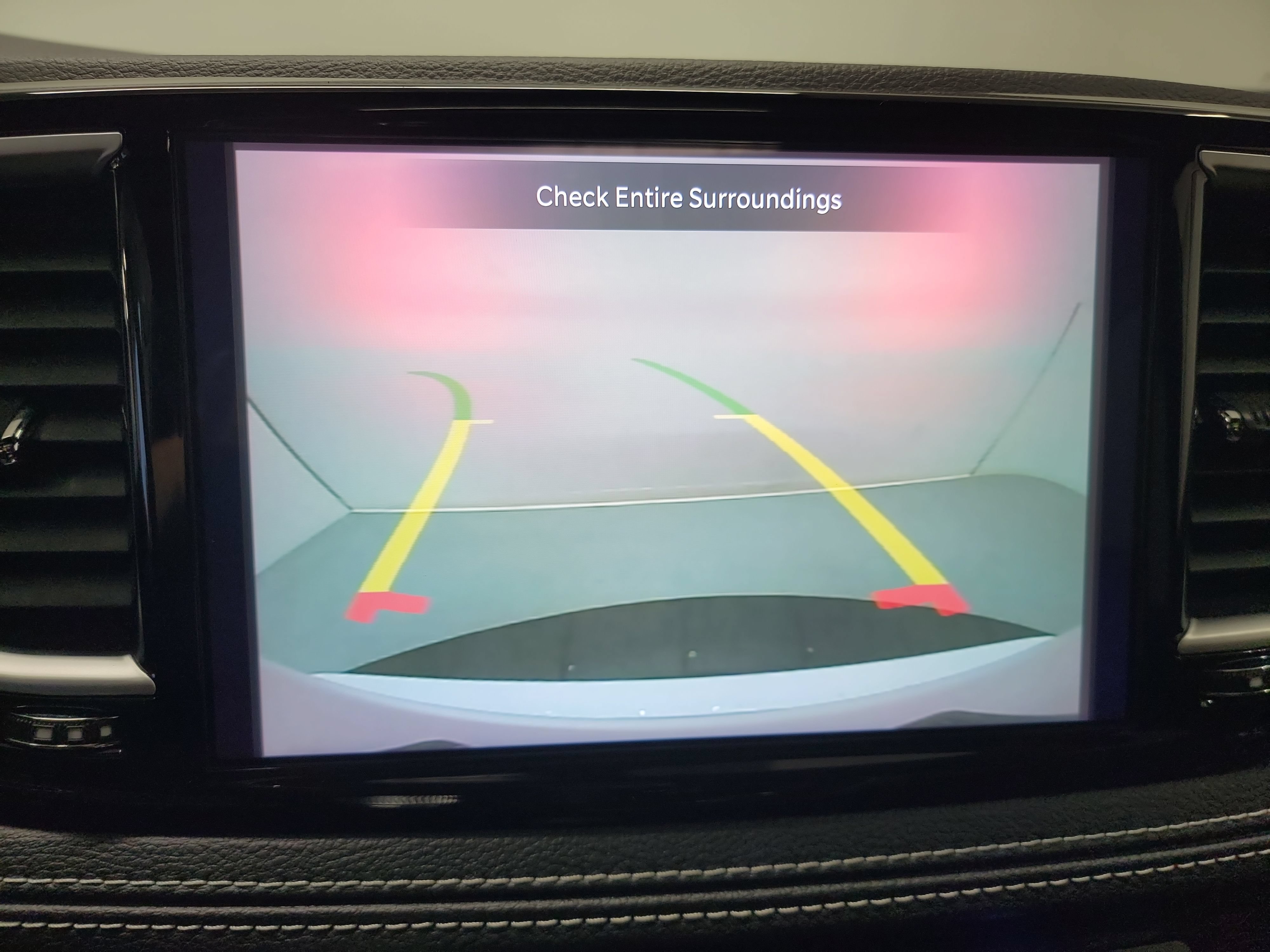 Used 2025 Chrysler Pacifica Limited FWD image 23