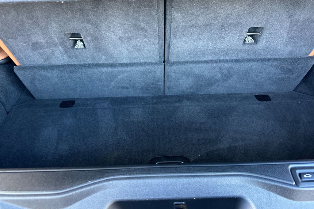 Used 2021 BMW X7 xDrive40i w/ M Sport Package image 17