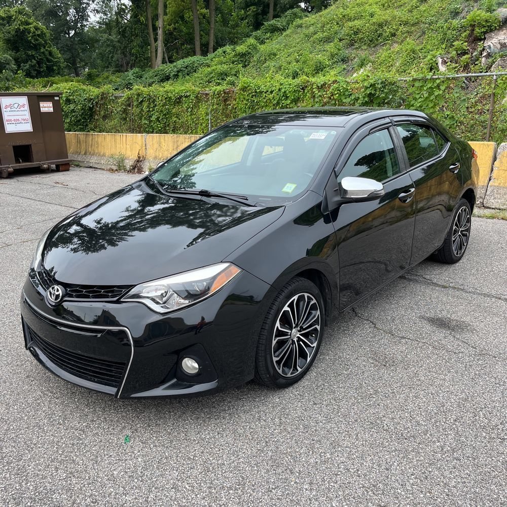 Used 2014 Toyota Corolla S FWD image 2