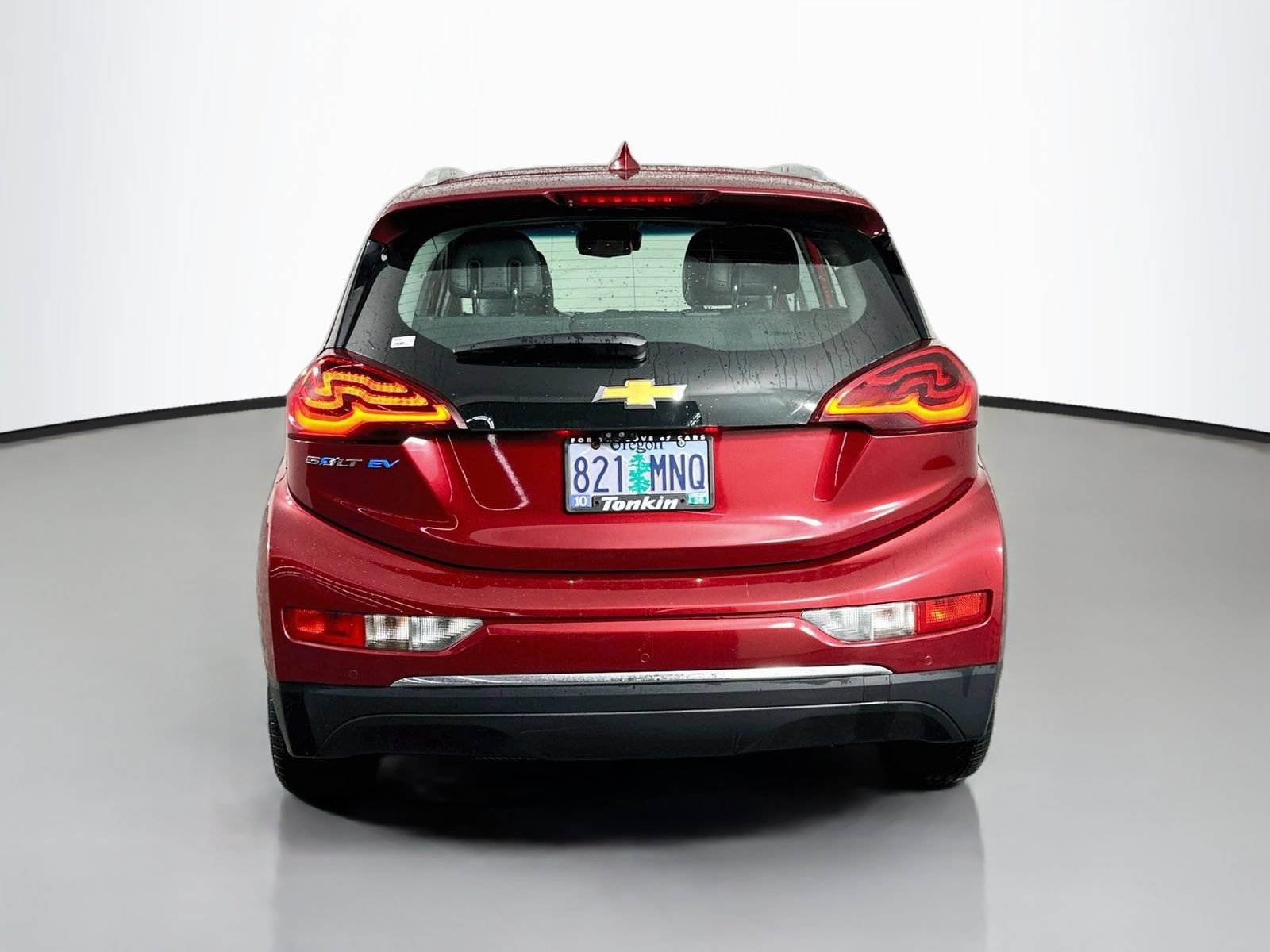Used 2017 Chevrolet Bolt Premier w/ Driver Confidence II Package FWD image 6