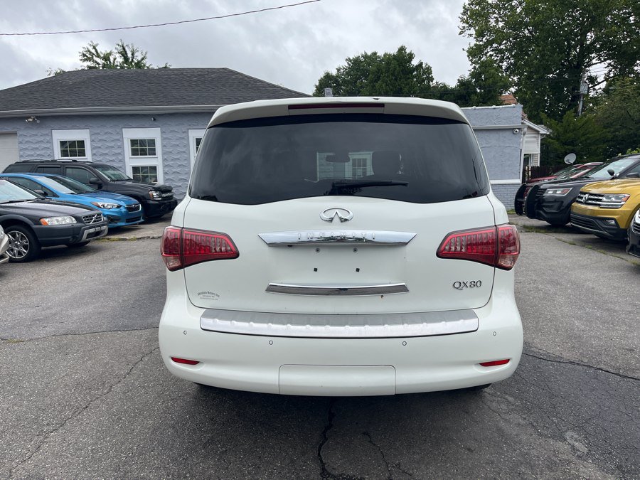Used 2015 INFINITI QX80 4WD w/ Deluxe Technology Package image 6