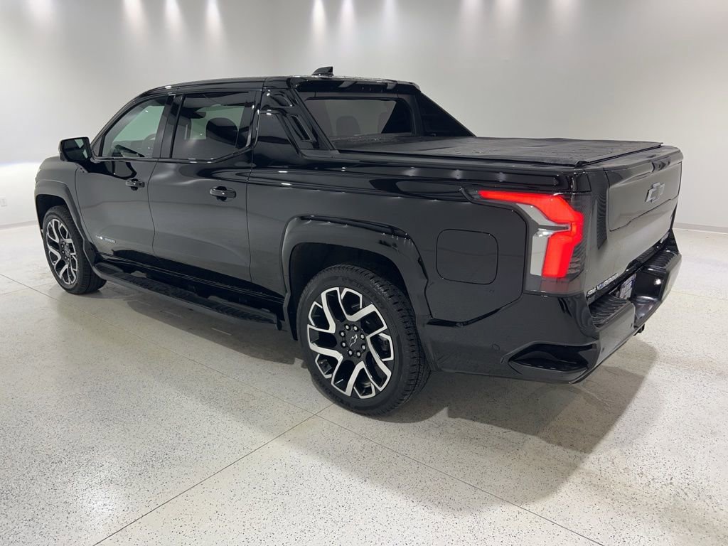 New 2024 Chevrolet Silverado EV RST image 3