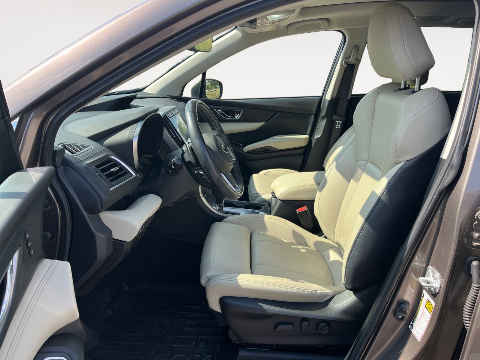 Used 2022 Subaru Ascent Limited w/ Technology Package image 10