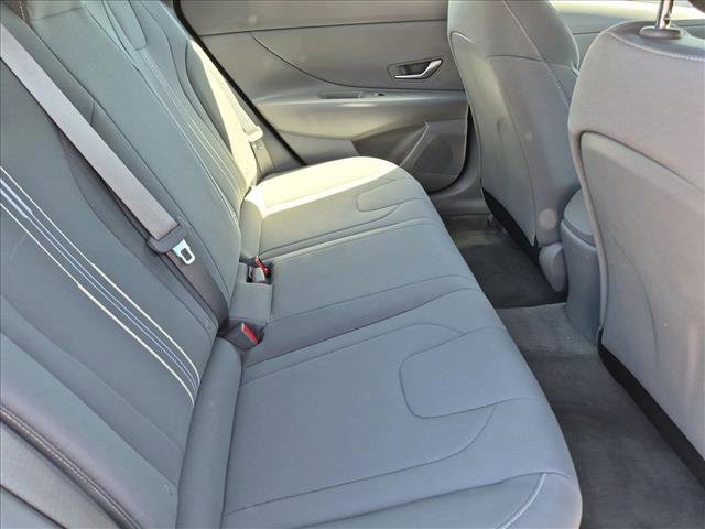 Used 2023 Hyundai Elantra SEL w/ Convenience Package FWD image 28