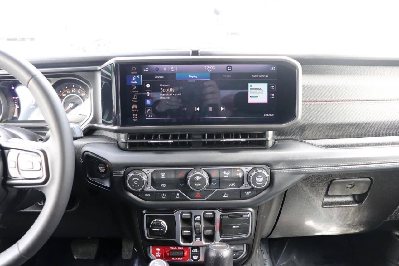 Used 2026 Jeep Gladiator Rubicon AWD/4WD image 19