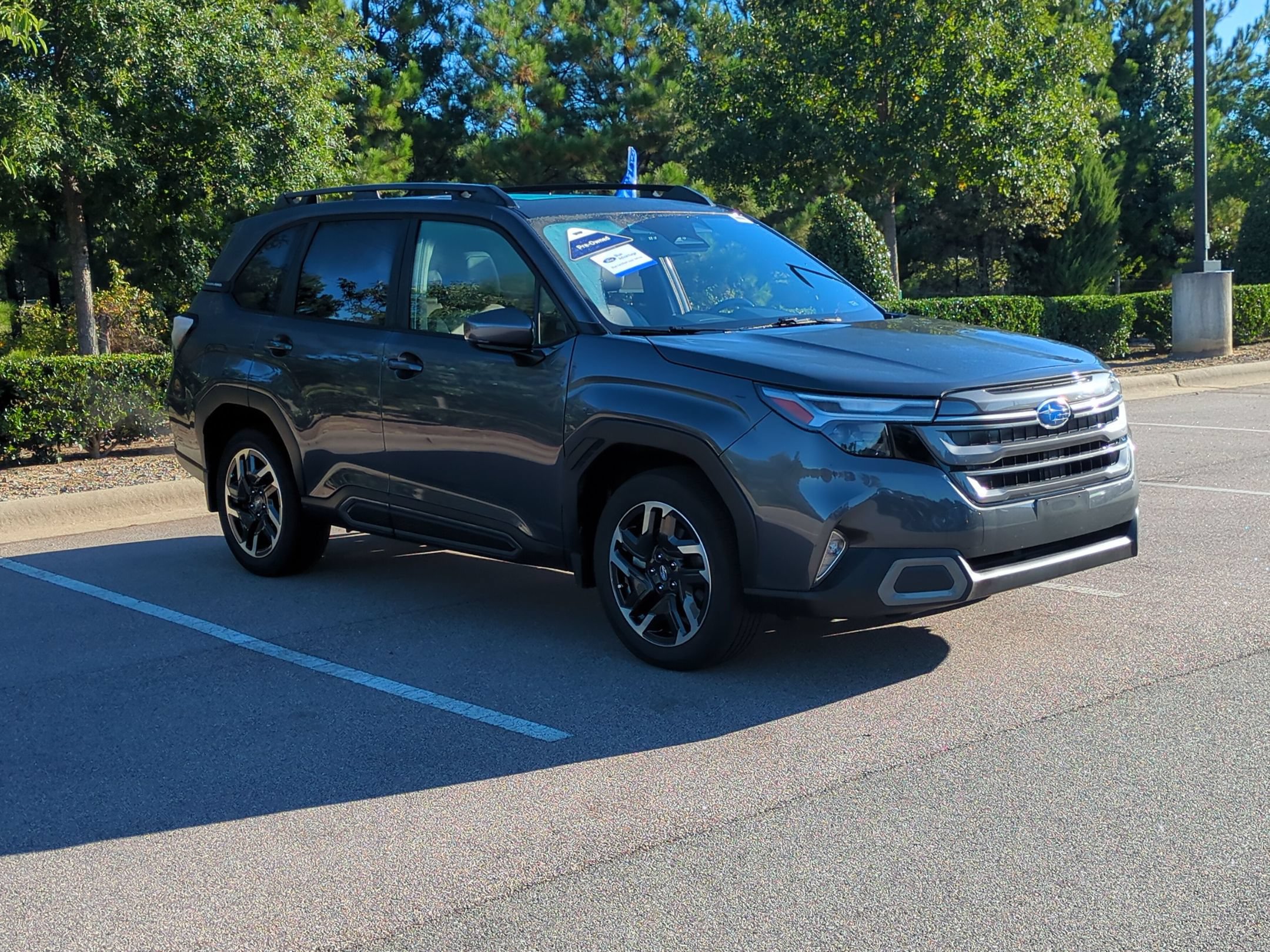 Used 2025 Subaru Forester Limited AWD/4WD image 1
