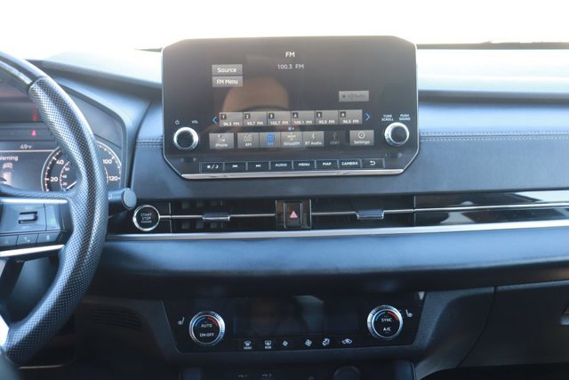 Used 2024 Mitsubishi Outlander SE image 17