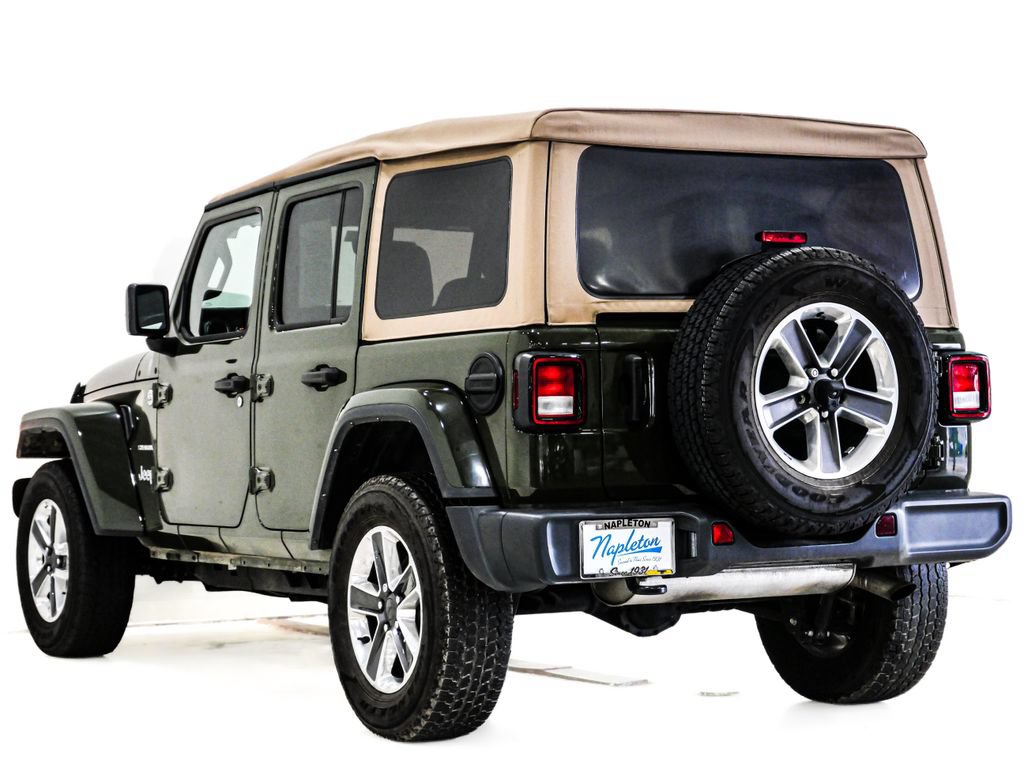 Used 2022 Jeep Wrangler Unlimited Sahara w/ Cold Weather Group AWD/4WD image 9