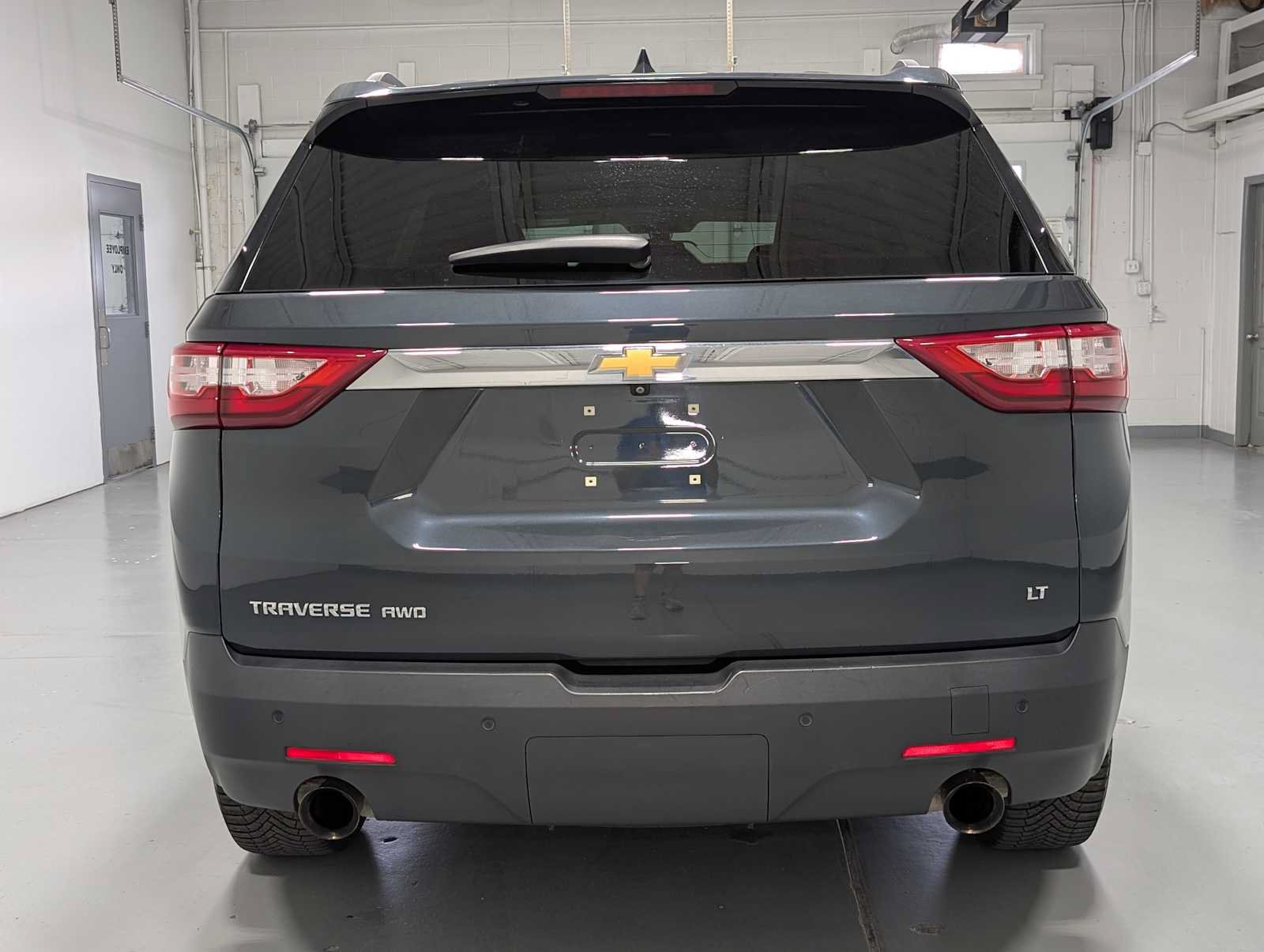 Used 2021 Chevrolet Traverse LT AWD/4WD image 9