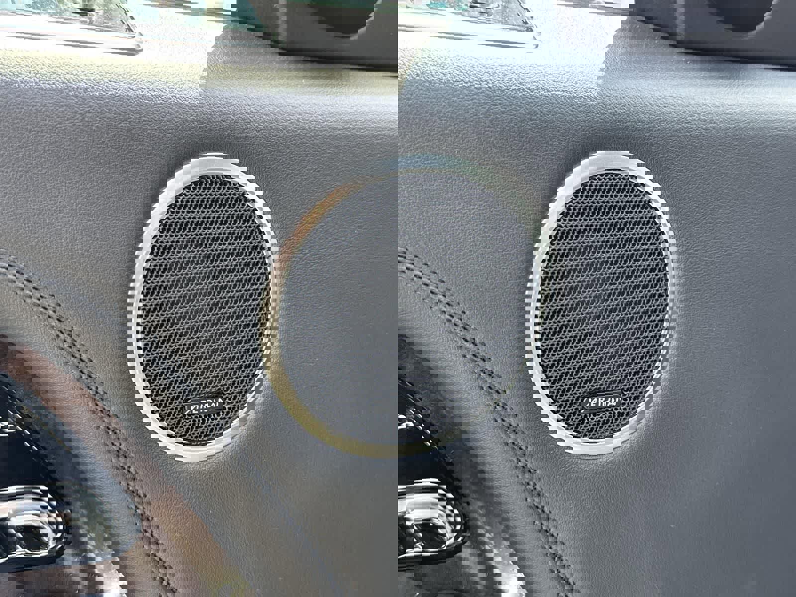 Used 2022 Land Rover Range Rover Westminster Edition image 22