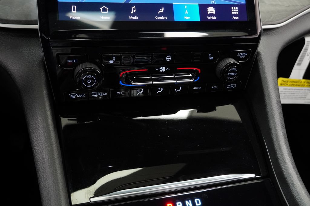 Certified 2025 Jeep Grand Cherokee Limited AWD/4WD image 36