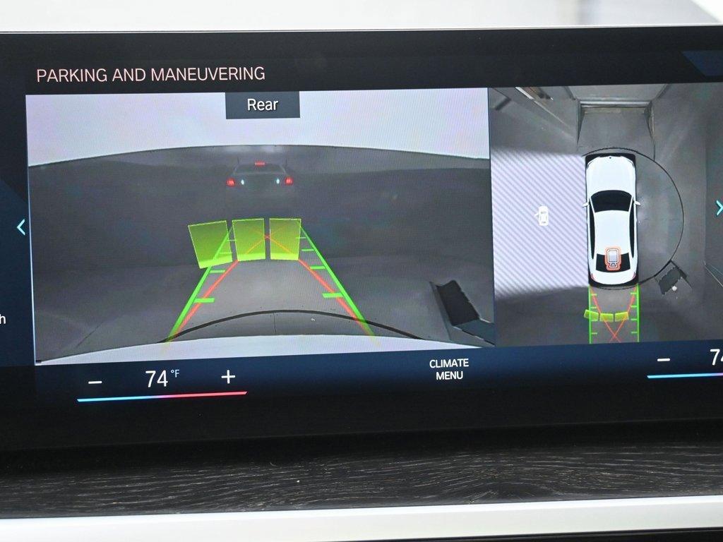 Used 2024 BMW 330i xDrive Sedan w/ Premium Package image 12