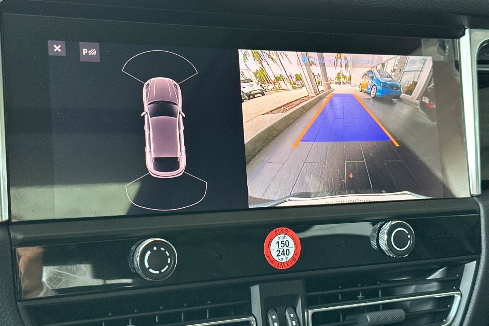 Certified 2026 Porsche Macan AWD/4WD image 20