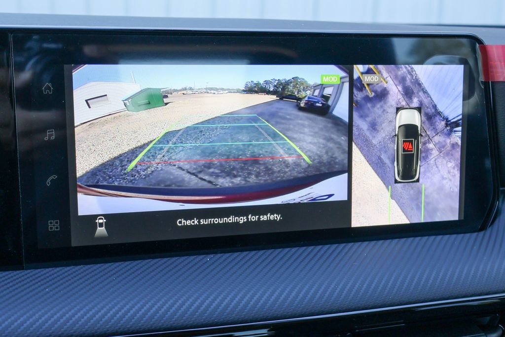 New 2026 Nissan Kicks SR image 4