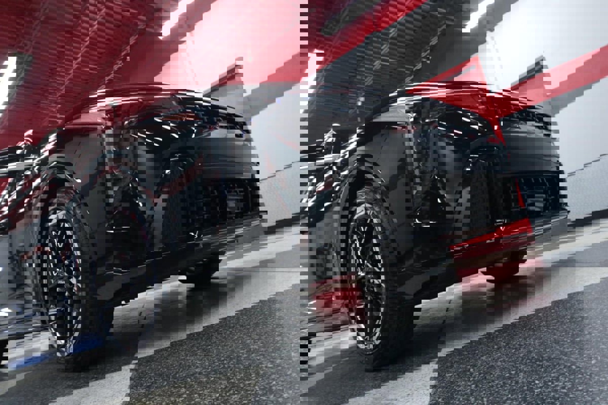 Used 2025 Kia K4 GT-Line image 38