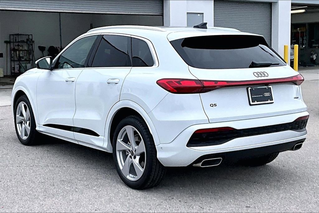 Certified 2025 Audi Q5 Prestige image 7