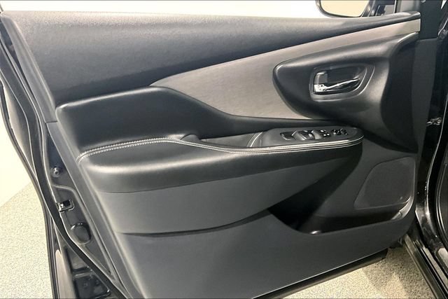 Used 2024 Nissan Murano SV AWD/4WD image 25
