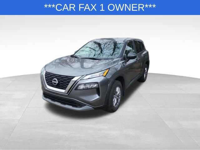 Used 2023 Nissan Rogue S image 3