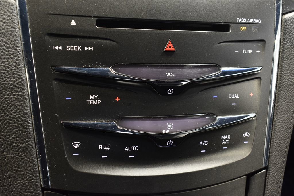 Used 2014 Lincoln MKS image 24