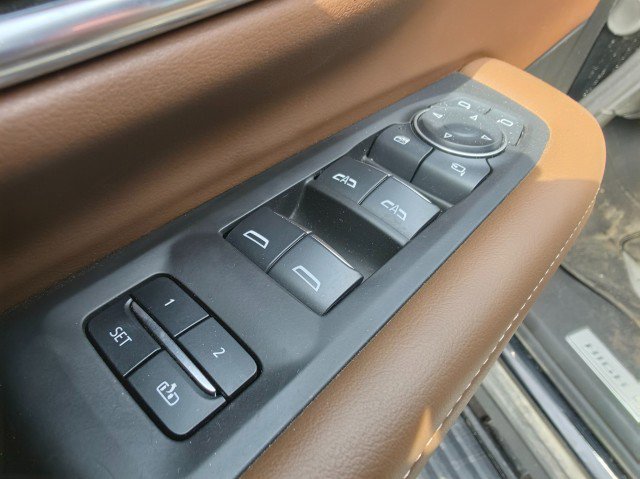 Used 2024 Chevrolet Tahoe High Country w/ Advanced Technology Package image 35