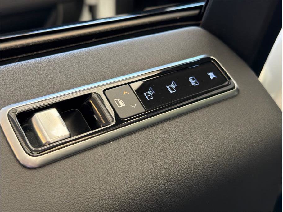 Used 2019 Land Rover Range Rover HSE image 33