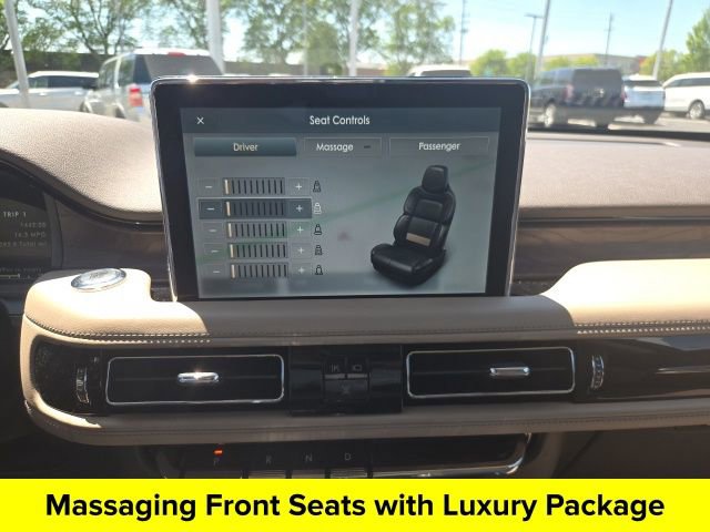 Used 2023 Lincoln Aviator Reserve w/ Equipment Group 201A AWD/4WD image 7