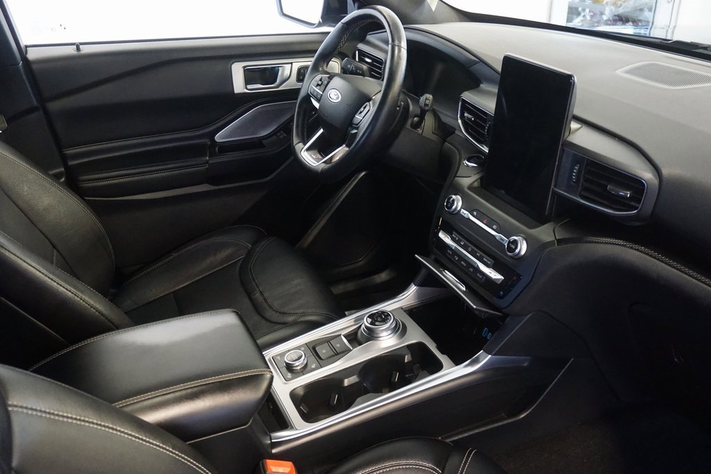 Used 2020 Ford Explorer ST w/ Premium Technology Package image 28