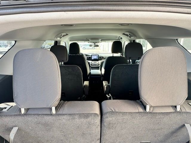 Used 2023 Ford Explorer XLT image 8