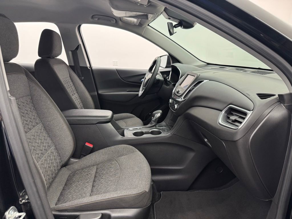 Used 2024 Chevrolet Equinox LT image 31