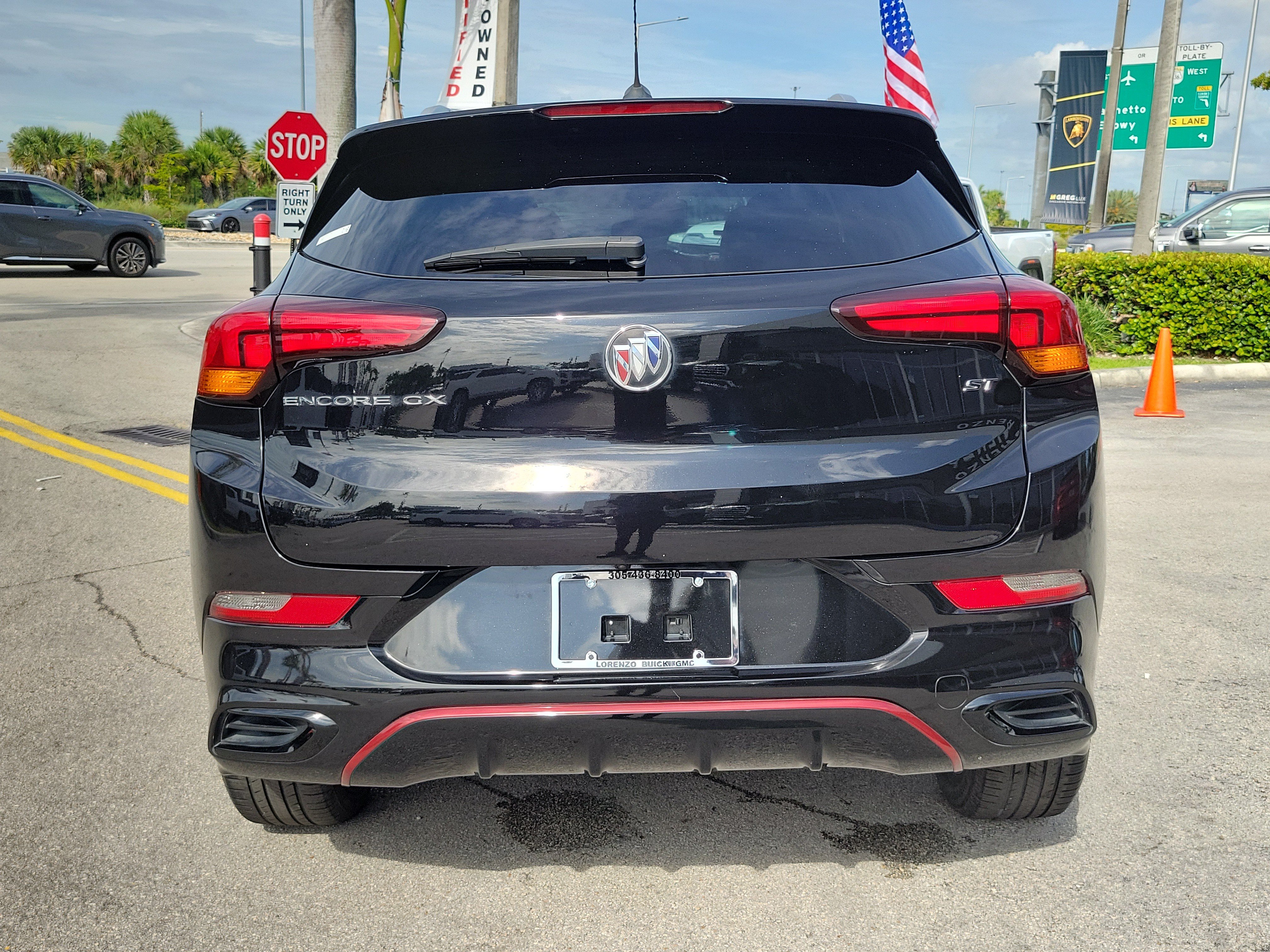 Used 2023 Buick Encore GX Select w/ Sport Touring Package FWD image 6